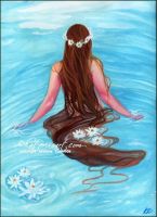 Her hair fell in waves
